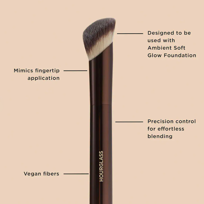 Hourglass Ambient Soft Glow Foundation Brush